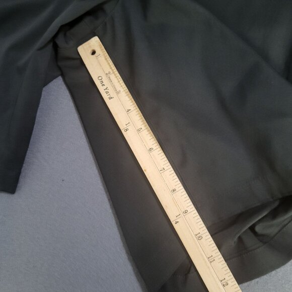 NIKE Men's SZ 34 Black Golf Flat Front Performance Shorts Athleisure 833222-010 - Picture 9 of 10